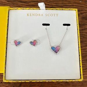 Kendra Scott watercolor illusion earrings & necklace set